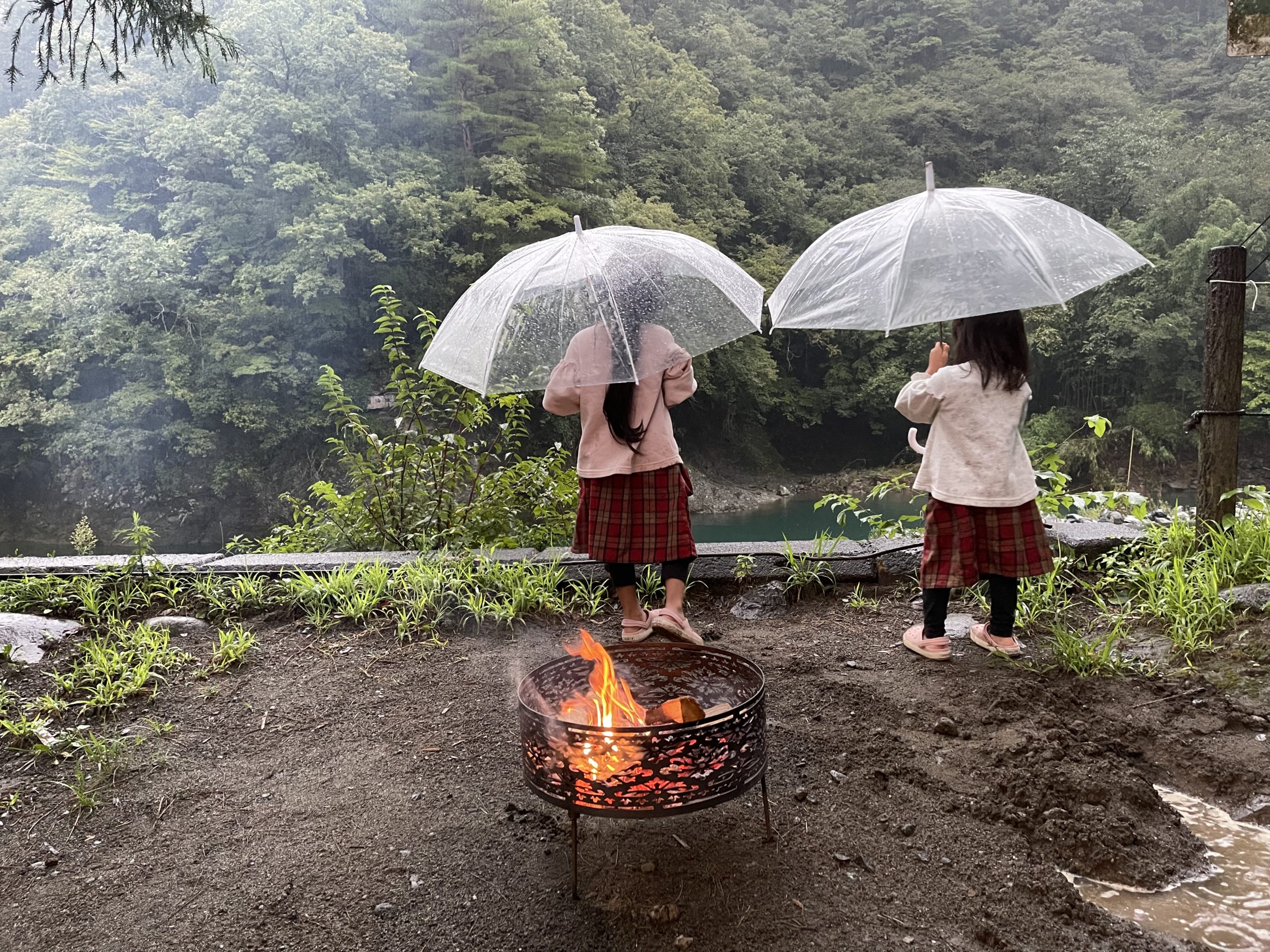 神奈川 青根キャンプ場で雨キャンプ 5人家族で使った設備やフリーサイト Father S Life